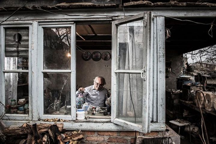 Orijinal əl işləri olan sənətkəra dəstək verən çıxdı  