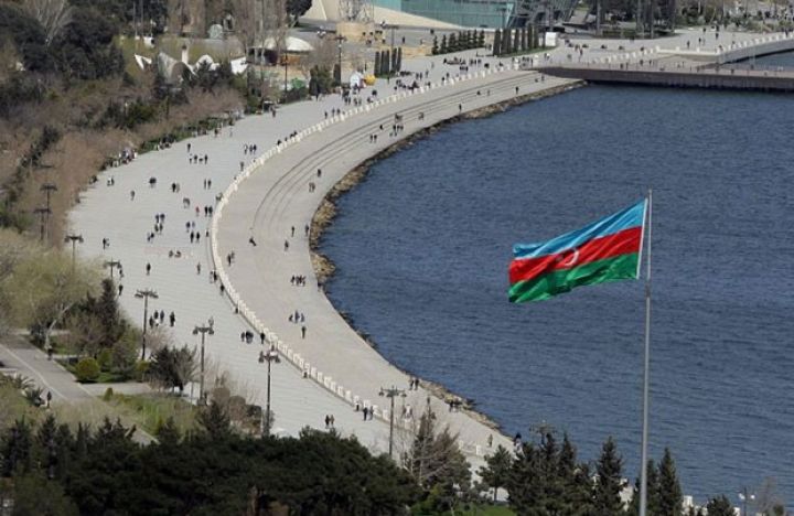 Bakıda havadakı kəskin iy-qoxunun səbəbləri müəyyən edilib