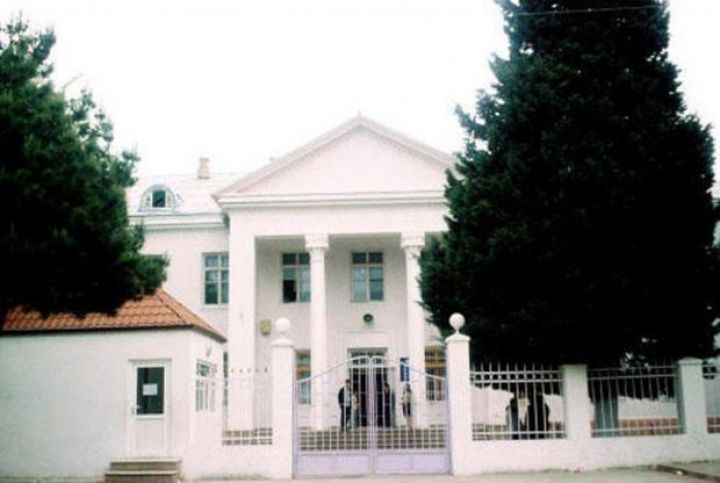 Nazir “Zəngi” liseyinə yeni direktor təyin etdi