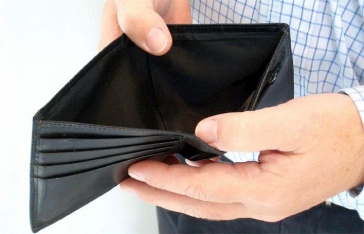 Problemli kreditlər azalmaqda davam edir