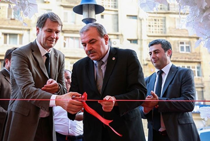 Avstryanın tanınmış markasının Bakıda mağazası açılıb