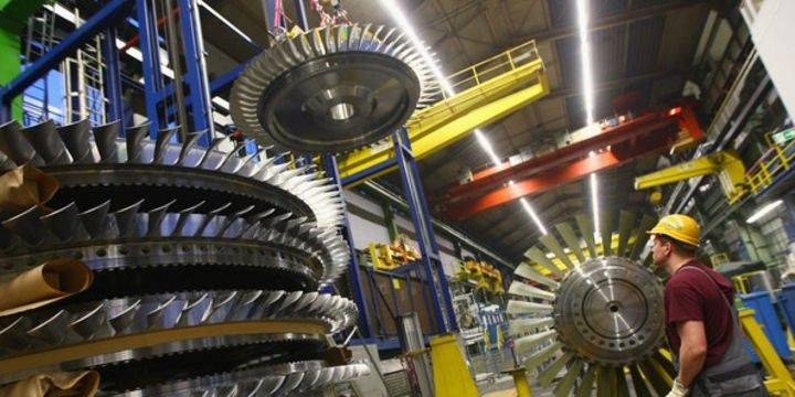 Almaniyada zavod sifarişləri kəskin azalıb - AVRO UCUZLAŞDI