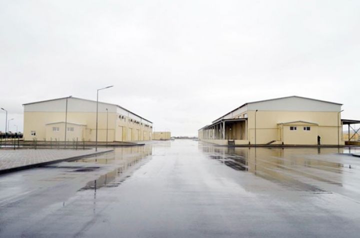 Hələ tikilib başa çatmamış, tamamən icarəyə götürülüb