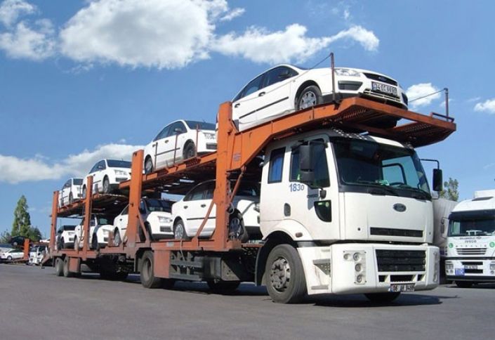 Azərbaycan Gürcüstandan avtomobil idxalını 3 dəfəyə yaxın artırıb