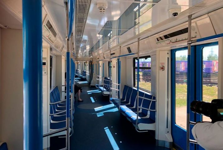 Rusiyadan Bakıya yeni metro vaqonları yola salındı 