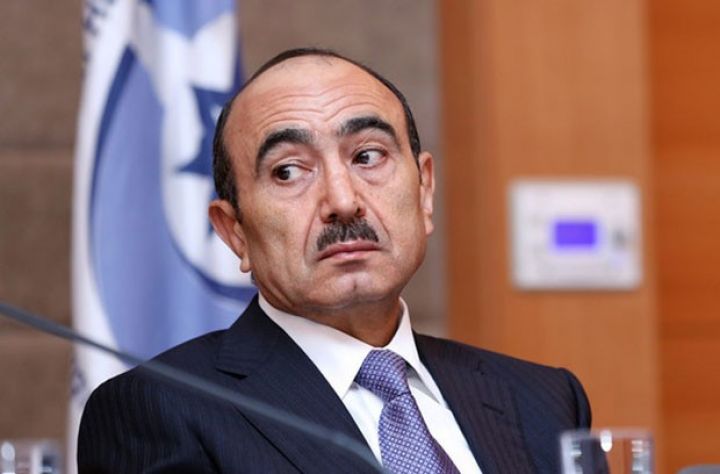 Prezidentin köməkçisi Əli Həsənov vəzifəsindən azad edildi - SƏRƏNCAM