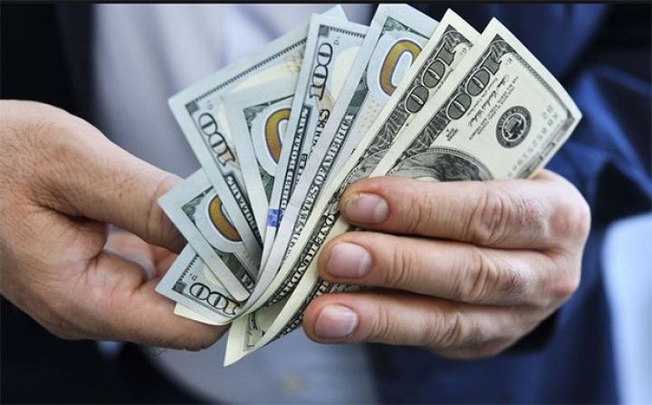 Banklarda Dollar və Avronun qiymətləri