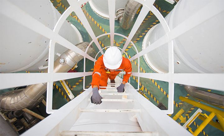 Dünya Bankı bu il neftin qiymətinin 43% aşağı olacağını gözləyir