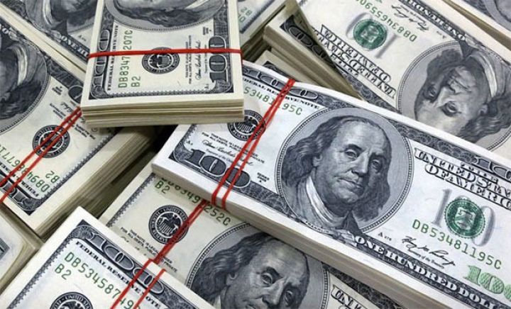 Dolların sabaha olan rəsmi məzənnəsi açıqlandı