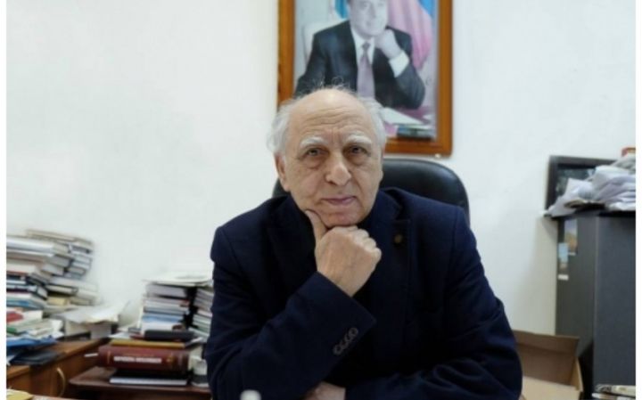 Dövlət qəzetinin baş redaktoru koronavirusdan vəfat edib