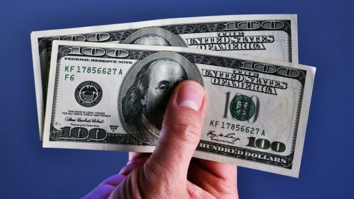 Dolların sabaha olan rəsmi məzənnəsi açıqlandı