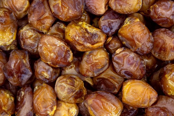 8 tondan çox İran xurmasının yararsız olduğu aşkarlandı
