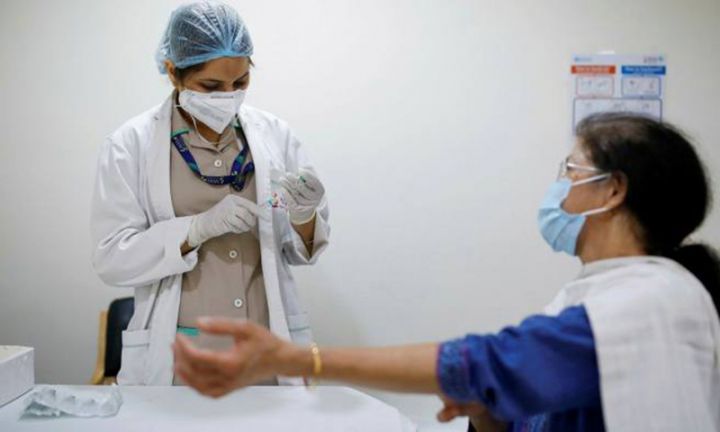 Hindistan onlarla ölkəyə koronavirus peydəndinin ixracını dayandırdı