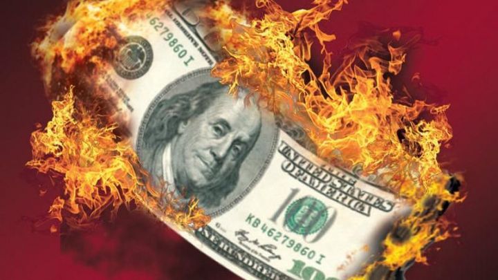 Azərbaycanda problemli kreditlər azalıb