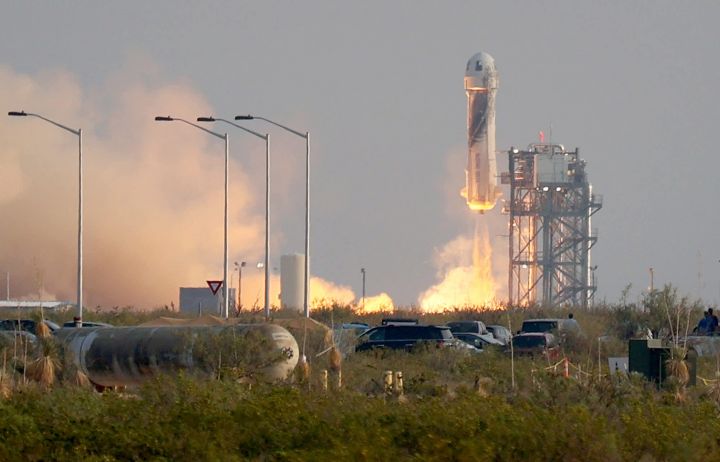 200 milyard dolların sahibi bu dəfə də Kosmosu fəth edib