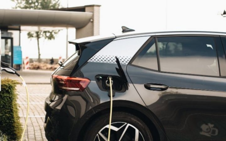 “Suzuki” şirkəti “Toyota”la birgə elektromobil buraxacaq