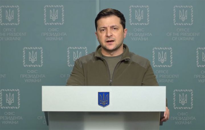 Zelenskinin səhər müraciəti: "Soruşuram: “Bizimləsən?”. Hamı qorxur..."