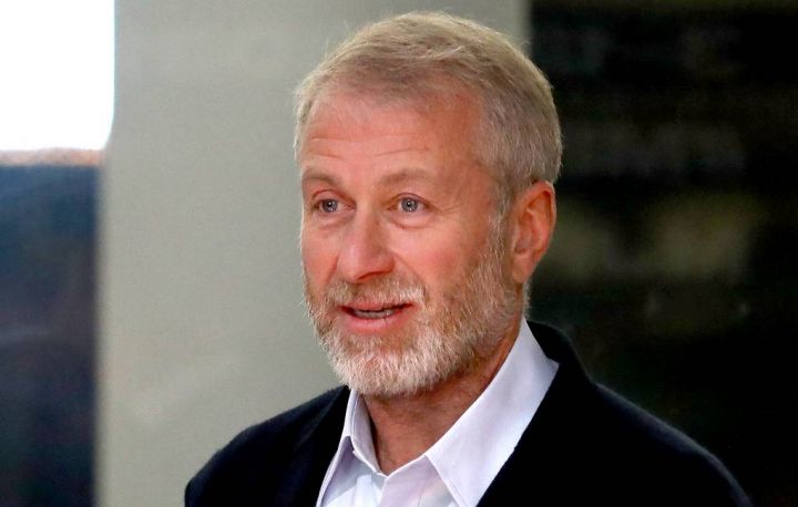 Böyük Britaniya 7 rusiyalı iş adamını "qara siyahı"ya saldı