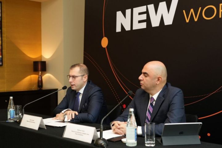 Azərbaycanda kartla sadələşdirilmiş pul köçürmələri mümkün olacaq