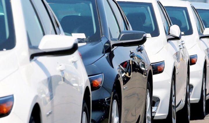 Azərbaycana avtomobili idxalında 10 min ədədə yaxın azalma