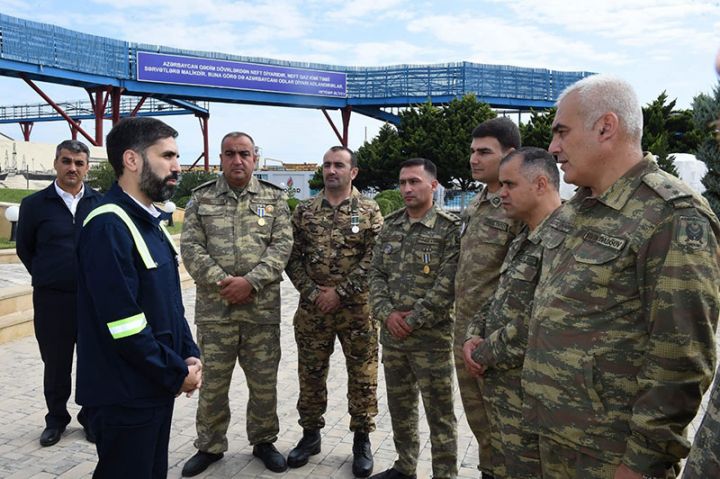 SOCAR-ın prezidenti “Neft Daşları”na səfər edib