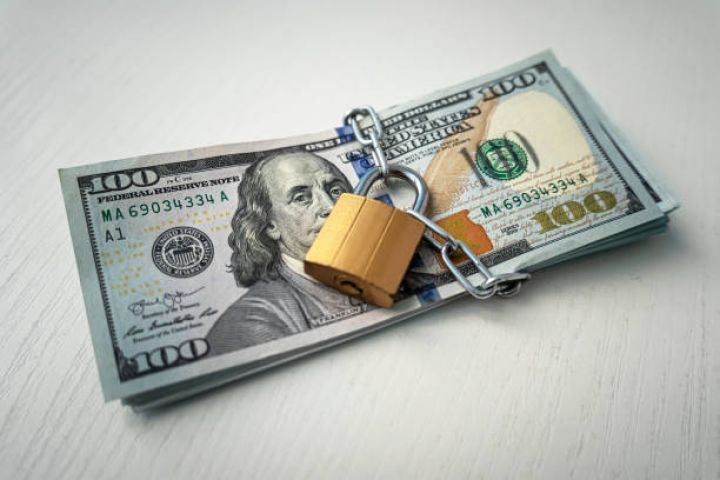 Dolların sabah üçün rəsmi məzənnəsi müəyyən olunub