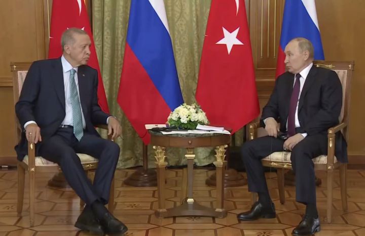 Türkiyə və Rusiya mərkəzi banklarının rəhbərləri milli valyutalarda hesablaşmaları müzakirə edəcəklər