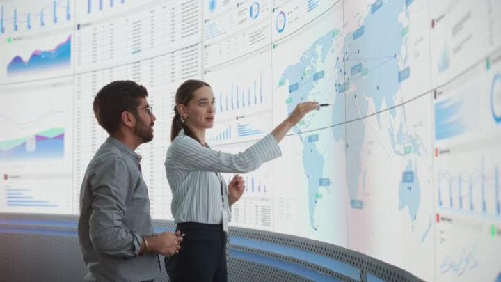 Dünyanın 50 ölkəsinə xidmətlərini ixrac edib, təxminən 14 milyon dollar qazanıb