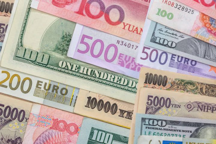 Rəsmi məzənnələr açıqlandı