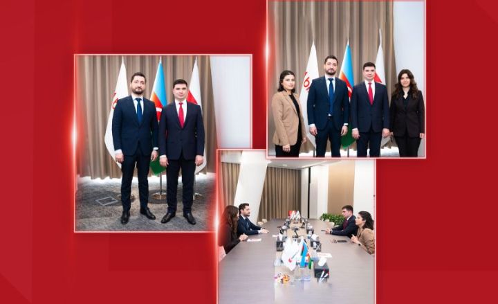 Kapital Bank-ın İdarə Heyətinin sədri Fərid Hüseynov “Yüksəliş” müsabiqəsinin qalibi ilə görüşüb