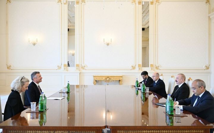 İlham Əliyev “ExxonMobil” şirkətinin vitse-prezidentini qəbul edib