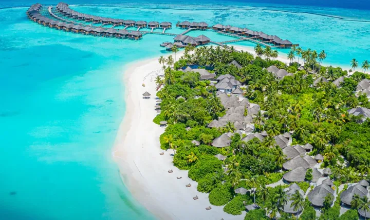 AZAL Maldiv adalarına uçuşları bərpa edir