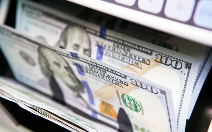 Dünya bazarında dollar 2022-ci ilin noyabrından bəri ən yüksək həddinə çatıb