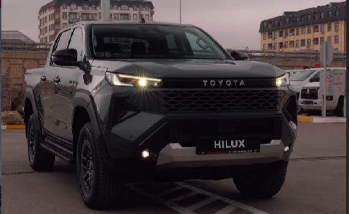Tam yeni Toyota Hilux artıq Toyota Abşeronda